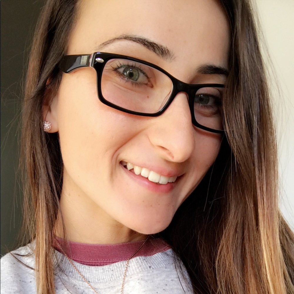 Meet your Posher, Polyxeni